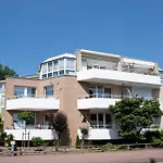 Flora 6 Apartment *
