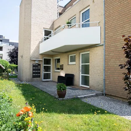 Flora 6 Apartment