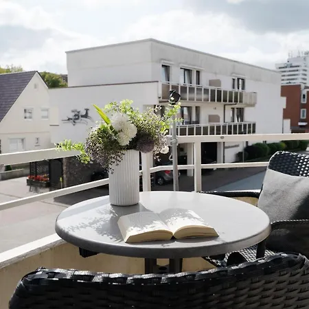 Apartamento Flora 6 *