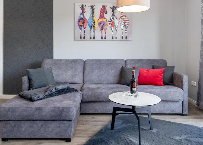 Apartamento Flora 6 *